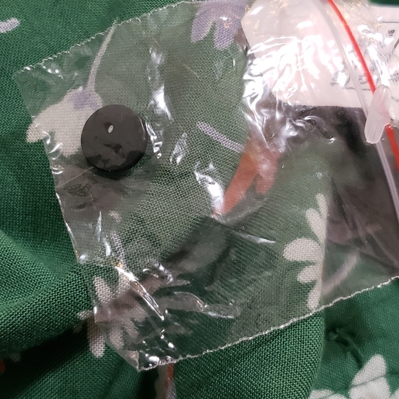 United Colors of Benetton size small - Picture 7 of 7